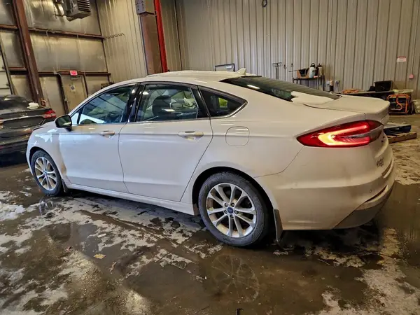 3FA6P0HD8KR164182 2019 FORD FUSION - Image 2
