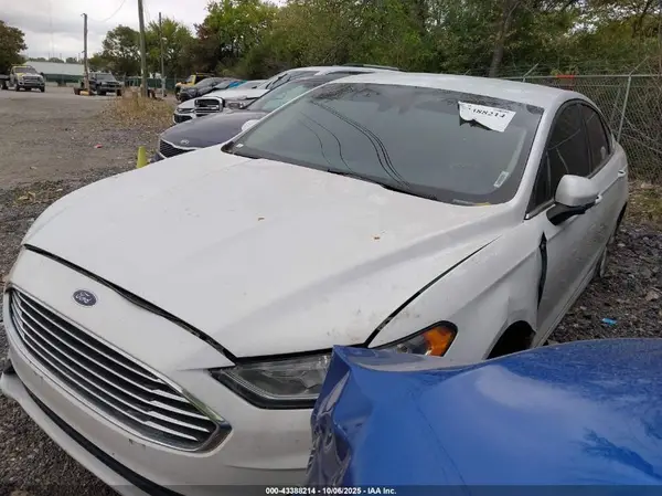 3FA6P0HD8KR166031 2019 FORD FUSION - Image 2