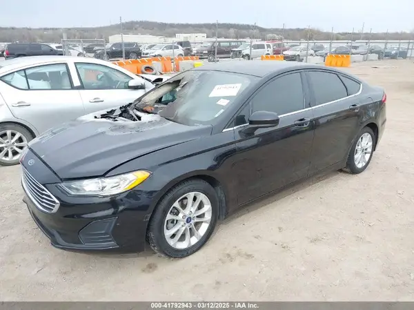3FA6P0HD8KR170189 2019 FORD FUSION - Image 2
