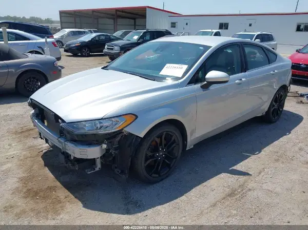 3FA6P0HD8KR172038 2019 FORD FUSION - Image 2