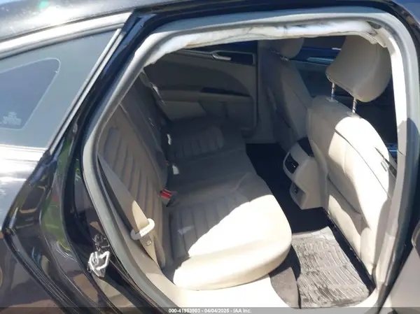 3FA6P0HD8KR175506 2019 FORD FUSION - Image 8