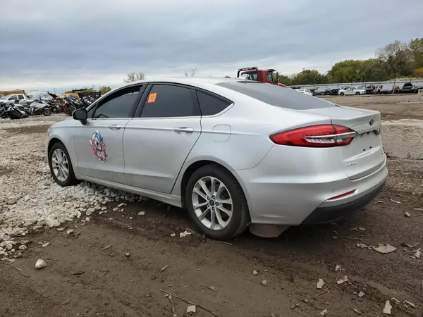 3FA6P0HD8KR186375 2019 FORD FUSION - Image 2