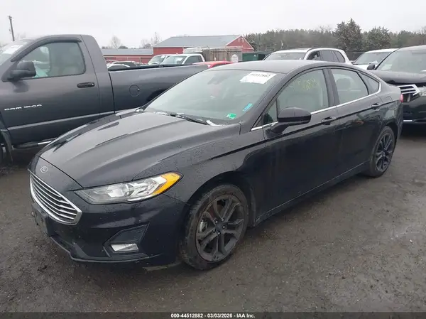 3FA6P0HD8KR194718 2019 FORD FUSION - Image 2