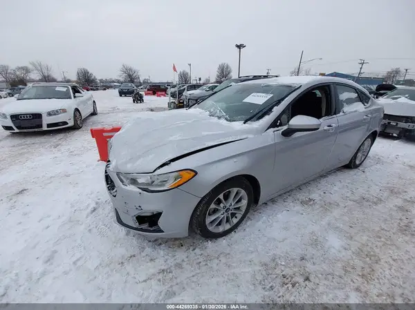 3FA6P0HD8KR214031 2019 FORD FUSION - Image 2