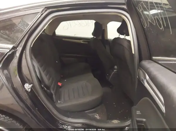 3FA6P0HD8KR219133 2019 FORD FUSION - Image 8