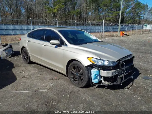 3FA6P0HD8KR229211 2019 FORD FUSION - Image 1