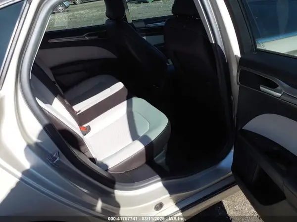 3FA6P0HD8KR229211 2019 FORD FUSION - Image 8