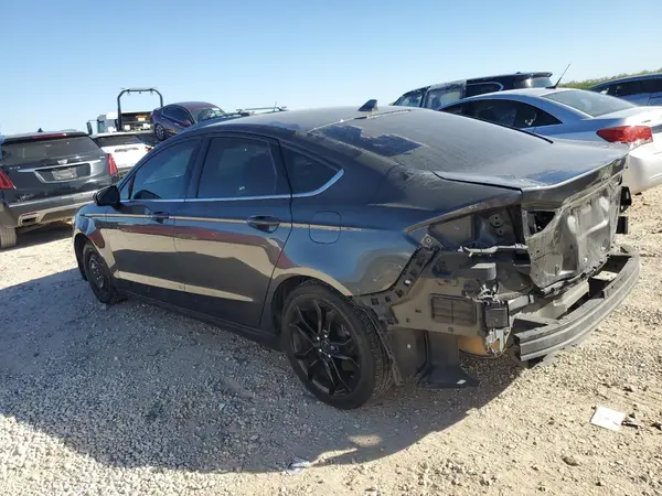 3FA6P0HD8KR231539 2019 FORD FUSION - Image 2