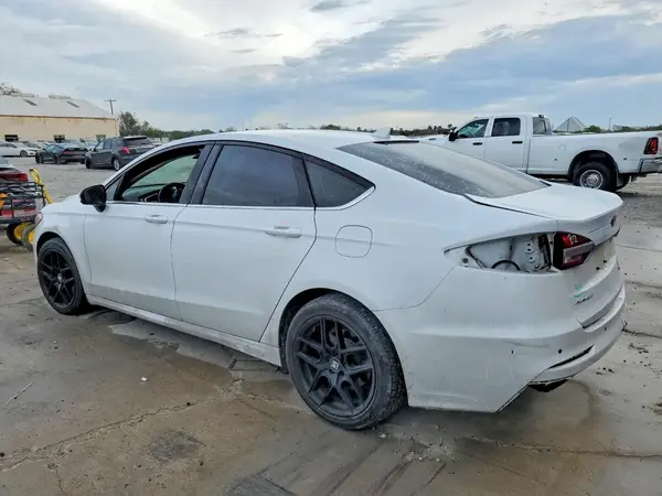 3FA6P0HD8KR247479 2019 FORD FUSION - Image 2