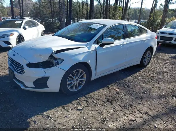 3FA6P0HD8KR247563 2019 FORD FUSION - Image 2