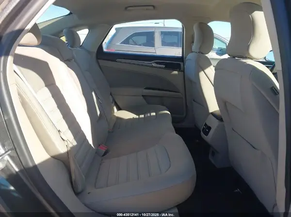3FA6P0HD8KR247885 2019 FORD FUSION - Image 8
