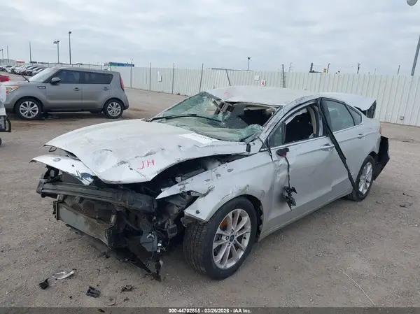 3FA6P0HD8KR249653 2019 FORD FUSION - Image 2