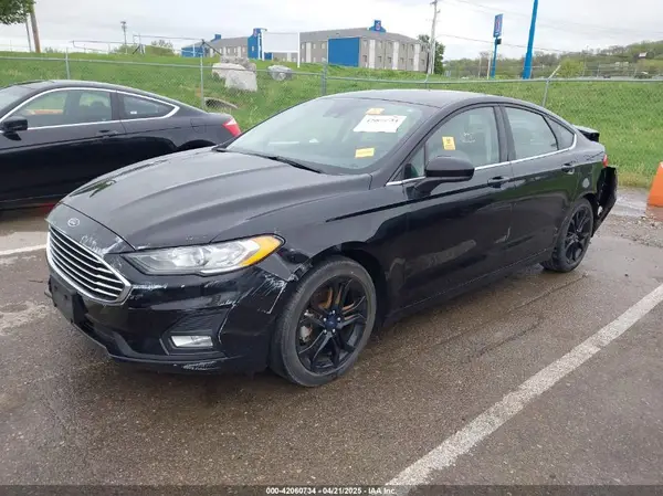 3FA6P0HD8KR250818 2019 FORD FUSION - Image 2