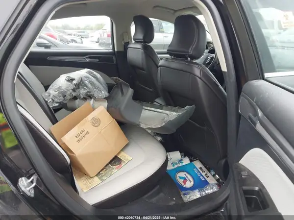 3FA6P0HD8KR250818 2019 FORD FUSION - Image 8