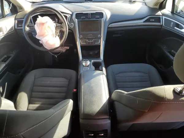 3FA6P0HD8KR251726 2019 FORD FUSION - Image 8