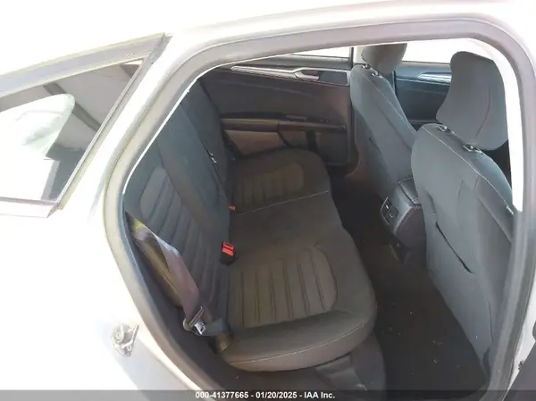 3FA6P0HD8KR252441 2019 FORD FUSION - Image 8
