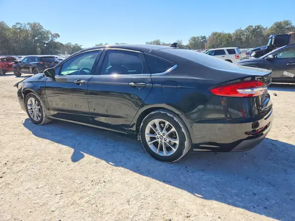 3FA6P0HD8KR267389 2019 FORD FUSION - Image 2