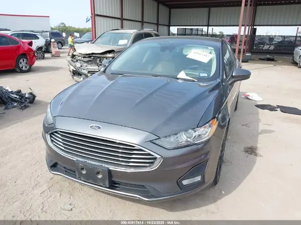 3FA6P0HD8KR283169 2019 FORD FUSION - Image 2