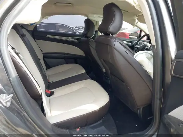 3FA6P0HD8KR283169 2019 FORD FUSION - Image 8