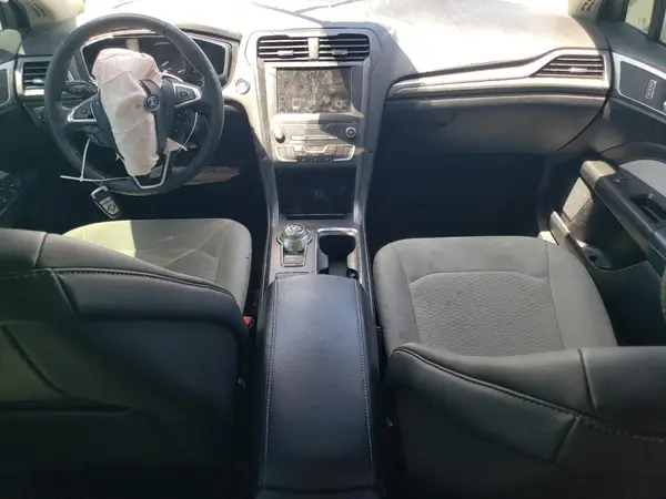 3FA6P0HD8KR284080 2019 FORD FUSION - Image 8