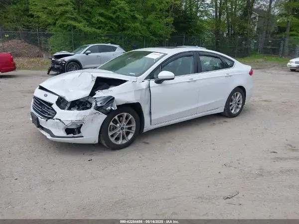 3FA6P0HD8KR285231 2019 FORD FUSION - Image 2