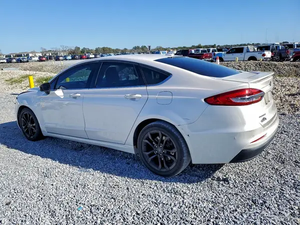 3FA6P0HD8KR285830 2019 FORD FUSION - Image 2