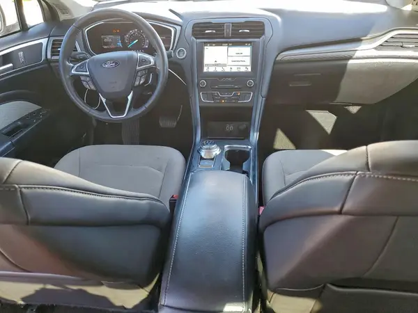 3FA6P0HD8KR285830 2019 FORD FUSION - Image 8