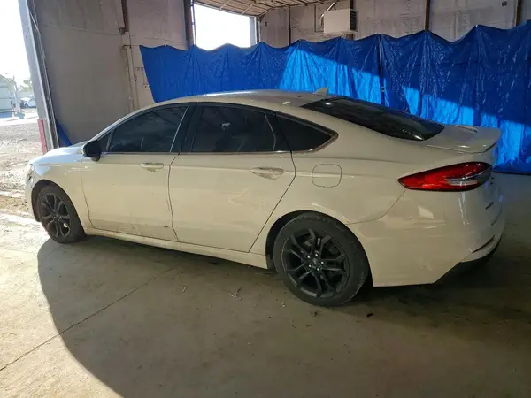 3FA6P0HD8LR107241 2020 FORD FUSION - Image 2