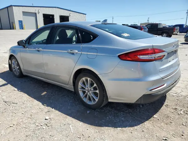 3FA6P0HD8LR111385 2020 FORD FUSION - Image 2
