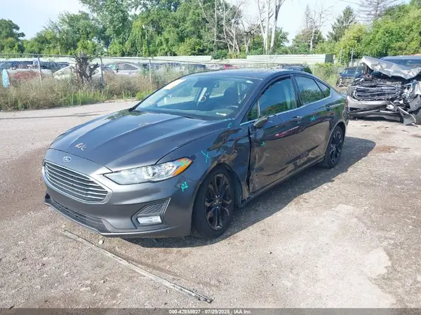3FA6P0HD8LR125397 2020 FORD FUSION - Image 2