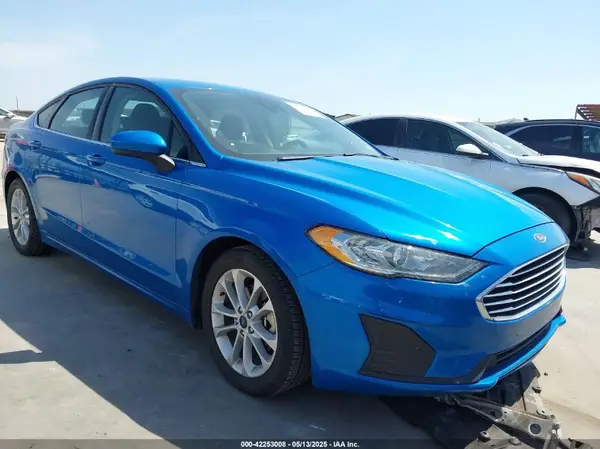 3FA6P0HD8LR135668 2020 FORD FUSION - Image 1