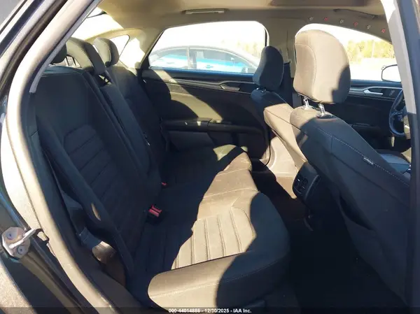 3FA6P0HD8LR136268 2020 FORD FUSION - Image 8