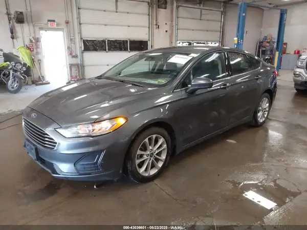 3FA6P0HD8LR139221 2020 FORD FUSION - Image 2