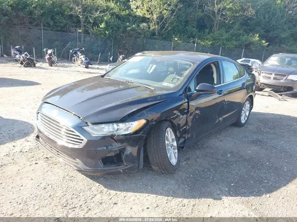 3FA6P0HD8LR142748 2020 FORD FUSION - Image 2