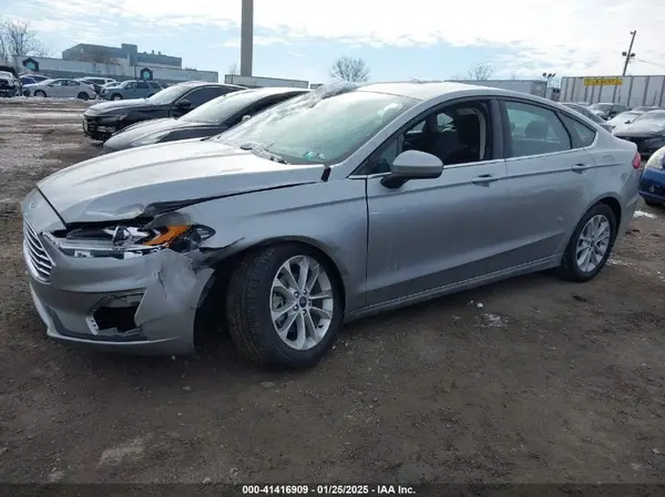3FA6P0HD8LR159257 2020 FORD FUSION - Image 2