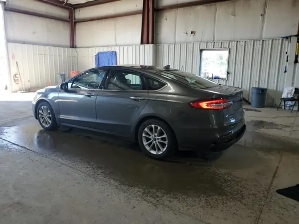 3FA6P0HD8LR159582 2020 FORD FUSION - Image 2