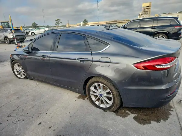 3FA6P0HD8LR160828 2020 FORD FUSION - Image 2