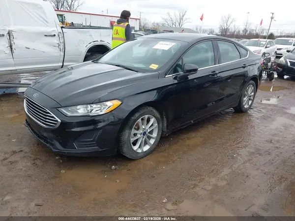 3FA6P0HD8LR167133 2020 FORD FUSION - Image 2