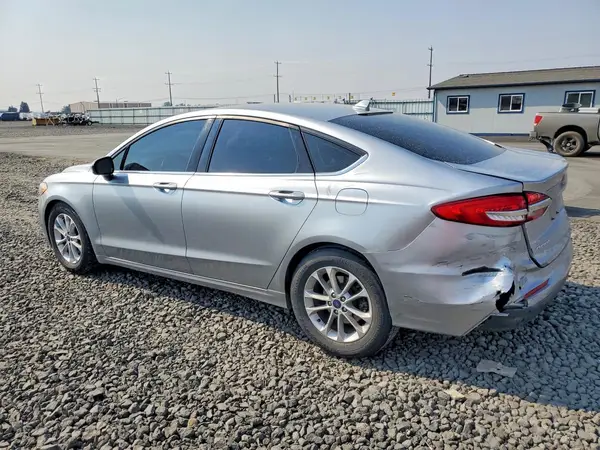 3FA6P0HD8LR178116 2020 FORD FUSION - Image 2