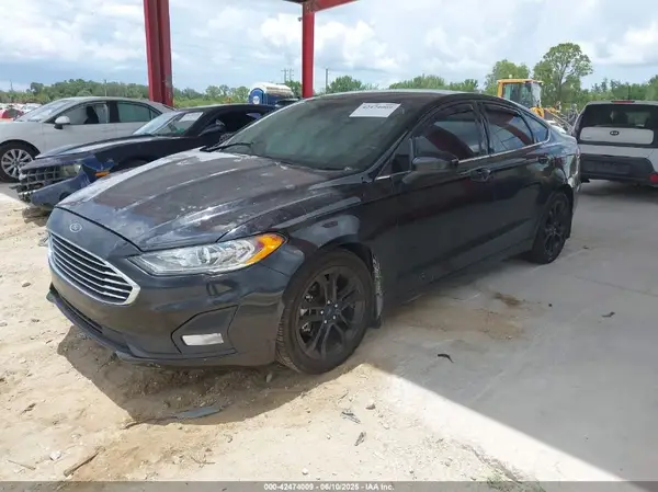 3FA6P0HD8LR197796 2020 FORD FUSION - Image 2