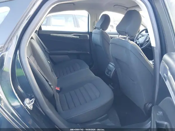 3FA6P0HD8LR220073 2020 FORD FUSION - Image 8