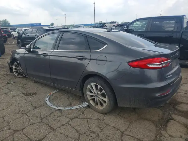 3FA6P0HD8LR231056 2020 FORD FUSION - Image 2