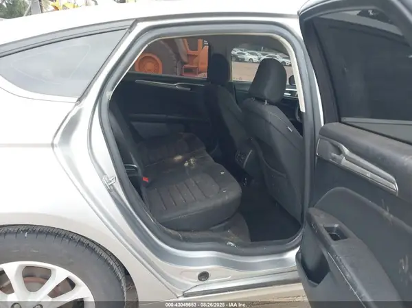 3FA6P0HD8LR235432 2020 FORD FUSION - Image 8