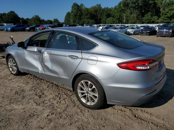 3FA6P0HD8LR235477 2020 FORD FUSION - Image 2