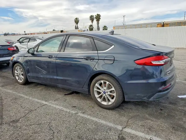 3FA6P0HD8LR246009 2020 FORD FUSION - Image 2