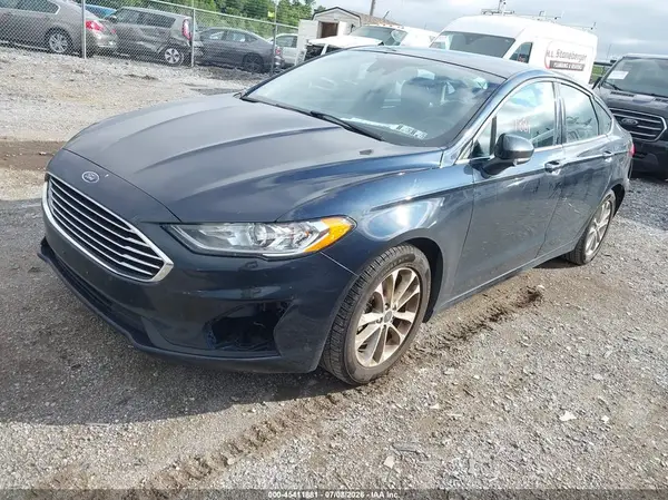 3FA6P0HD8LR248018 2020 FORD FUSION - Image 2
