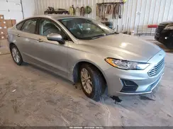 3FA6P0HD8LR252232 2020 FORD FUSION