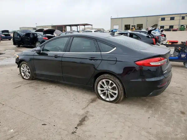 3FA6P0HD8LR254028 2020 FORD FUSION - Image 2