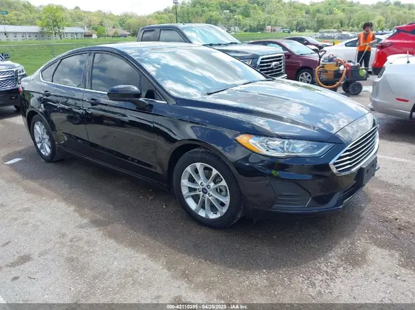 3FA6P0HD8LR256216 2020 FORD FUSION - Image 1