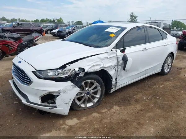 3FA6P0HD8LR260086 2020 FORD FUSION - Image 2
